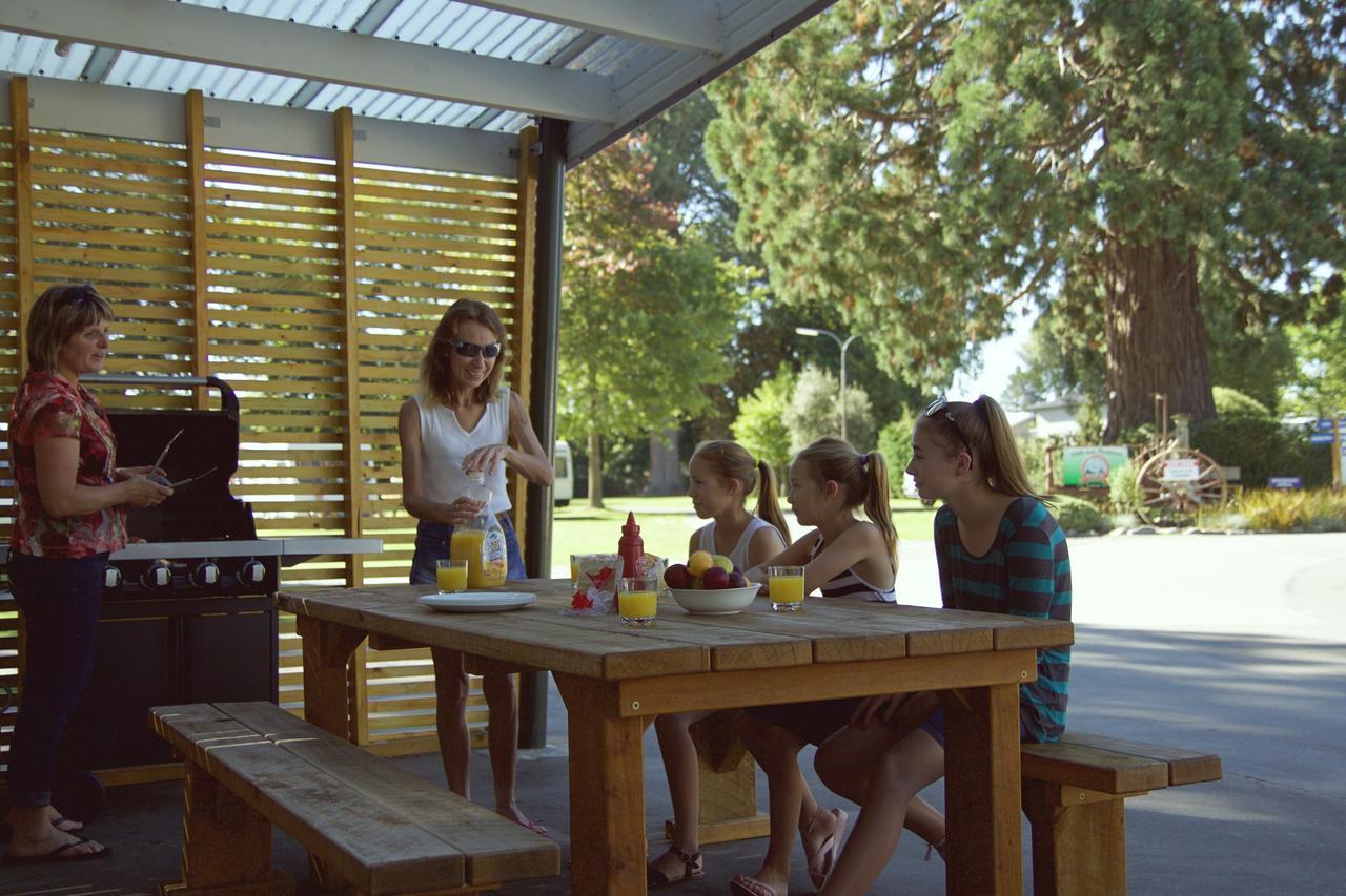 Geraldine Top 10 Holiday Park Exteriör bild